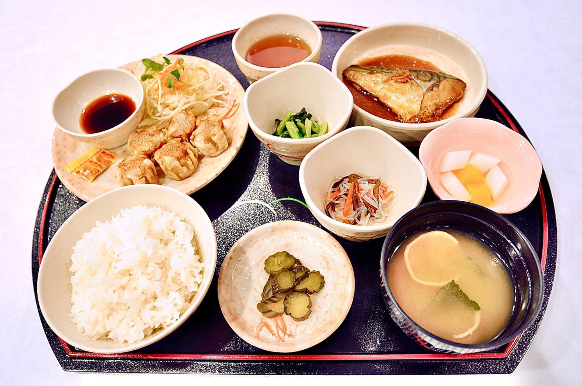 Kurashiki Ekimae Universal Hotel Екстер'єр фото